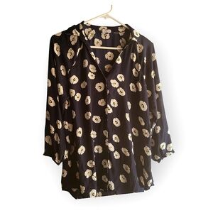 Blue Cabi‎ Blouse With White Flowers Size Small Office Career Floral Navy Blue